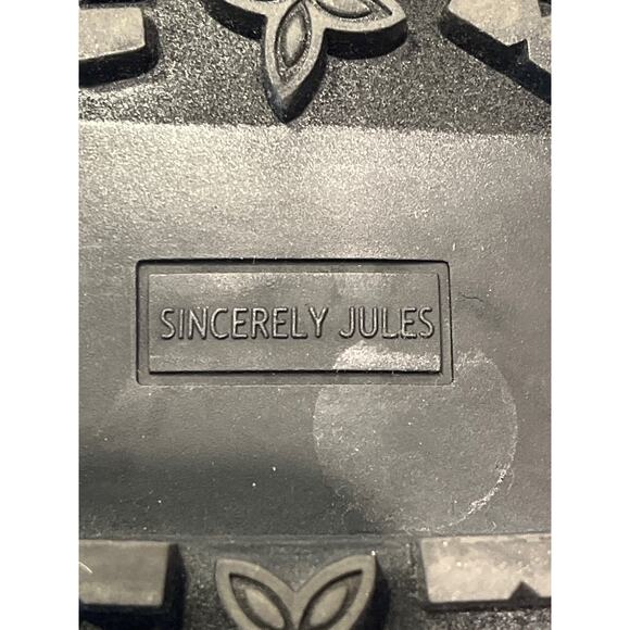 Sincerly Jules Women’s Chelsea‎ Faux Suede Ankle Pull On Chunky Boots Size 6.5 - Picture 9 of 9